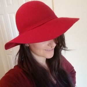 👒 Red Wide Brim Floppy Felt Sunday Sun Hat Summer